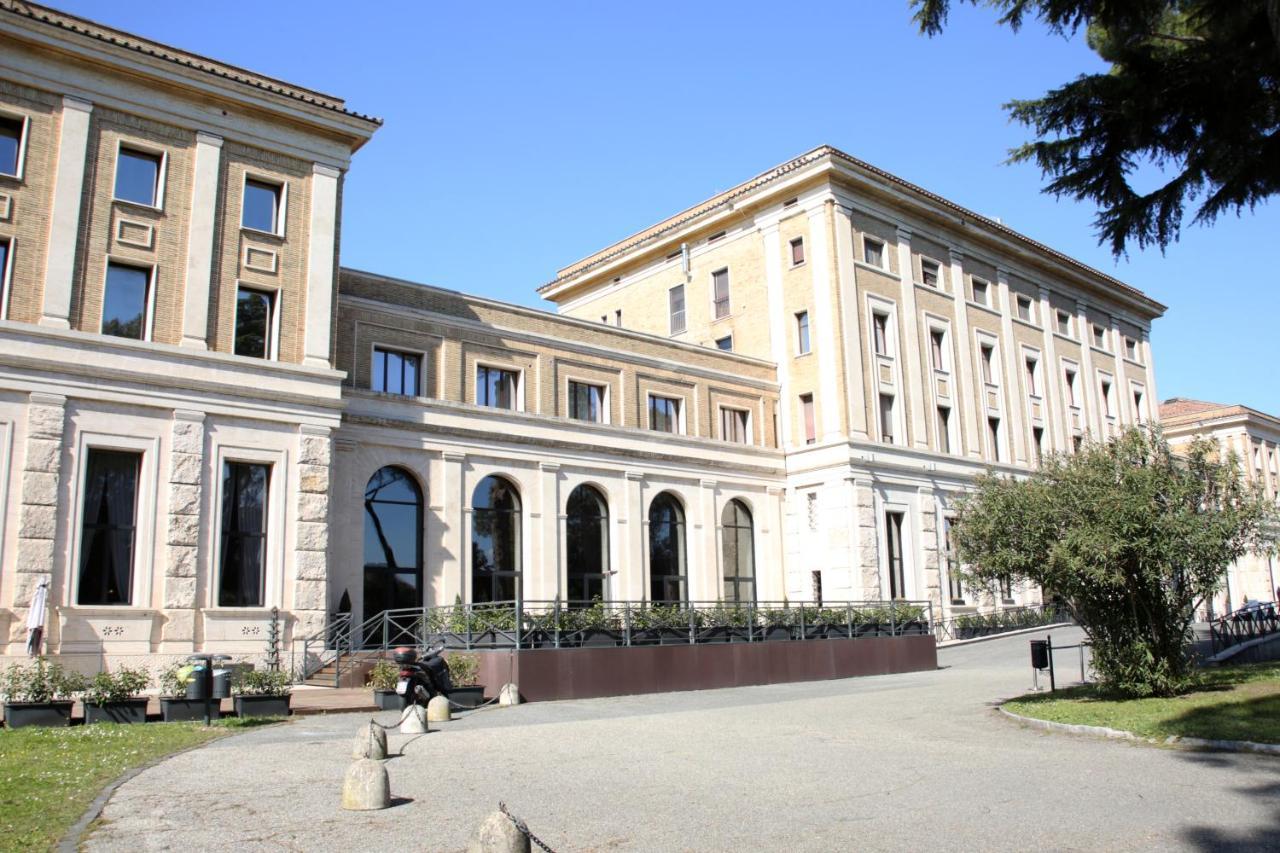 TH Roma - Carpegna Palace Esterno foto